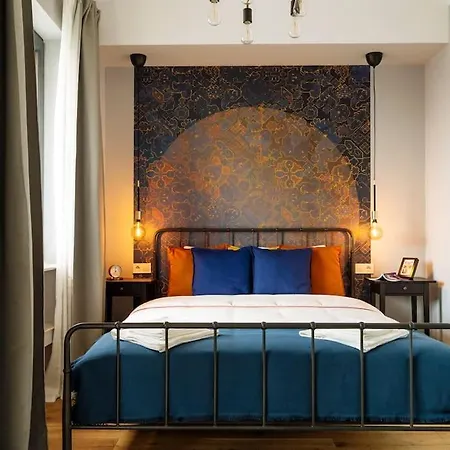 Heart 10 Cupole Bucharest